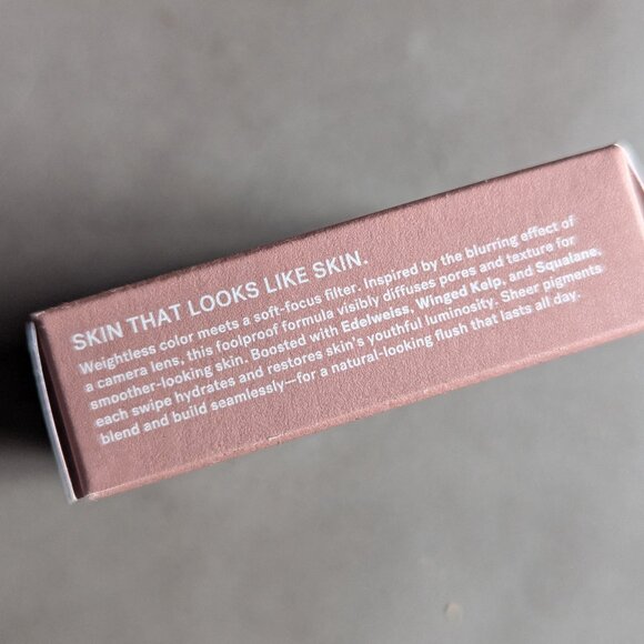 ILIA Beauty | Soft Focus Blurring Blush | Glimpse - Picture 16 of 16